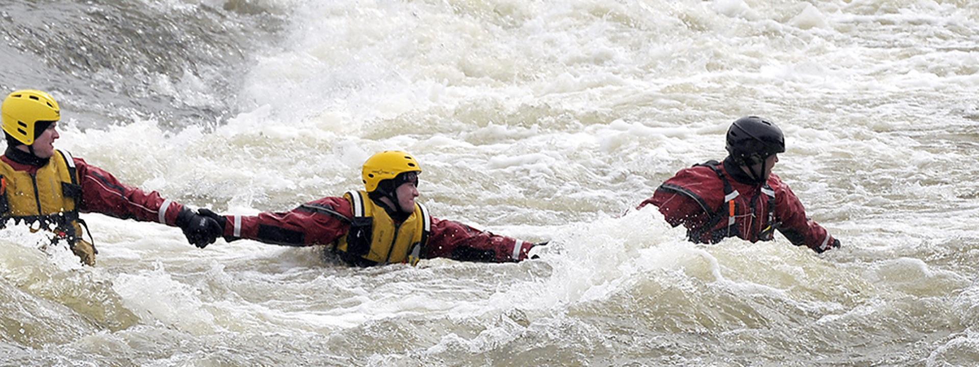 Water rescue with human chain