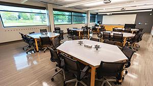 Classroom circular tables and whiteboard