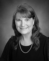 Rhoda Warnock headshot.