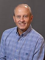 Nathan Thomas headshot.