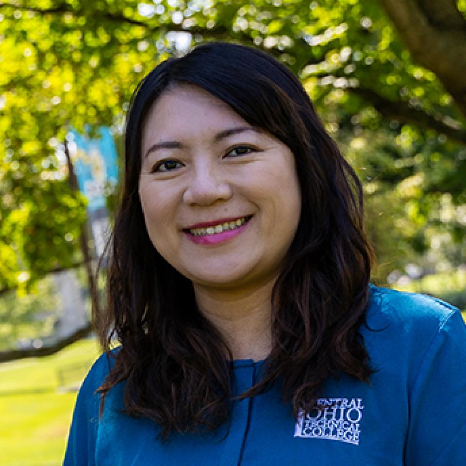 Sharon Chuang headshot.